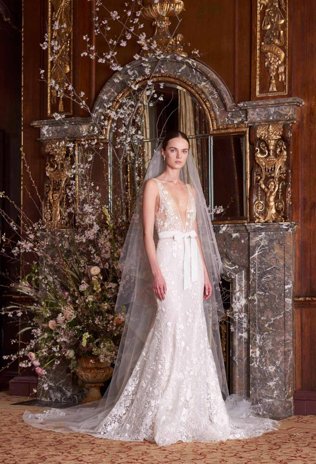 monique lhuillier wedding dress price