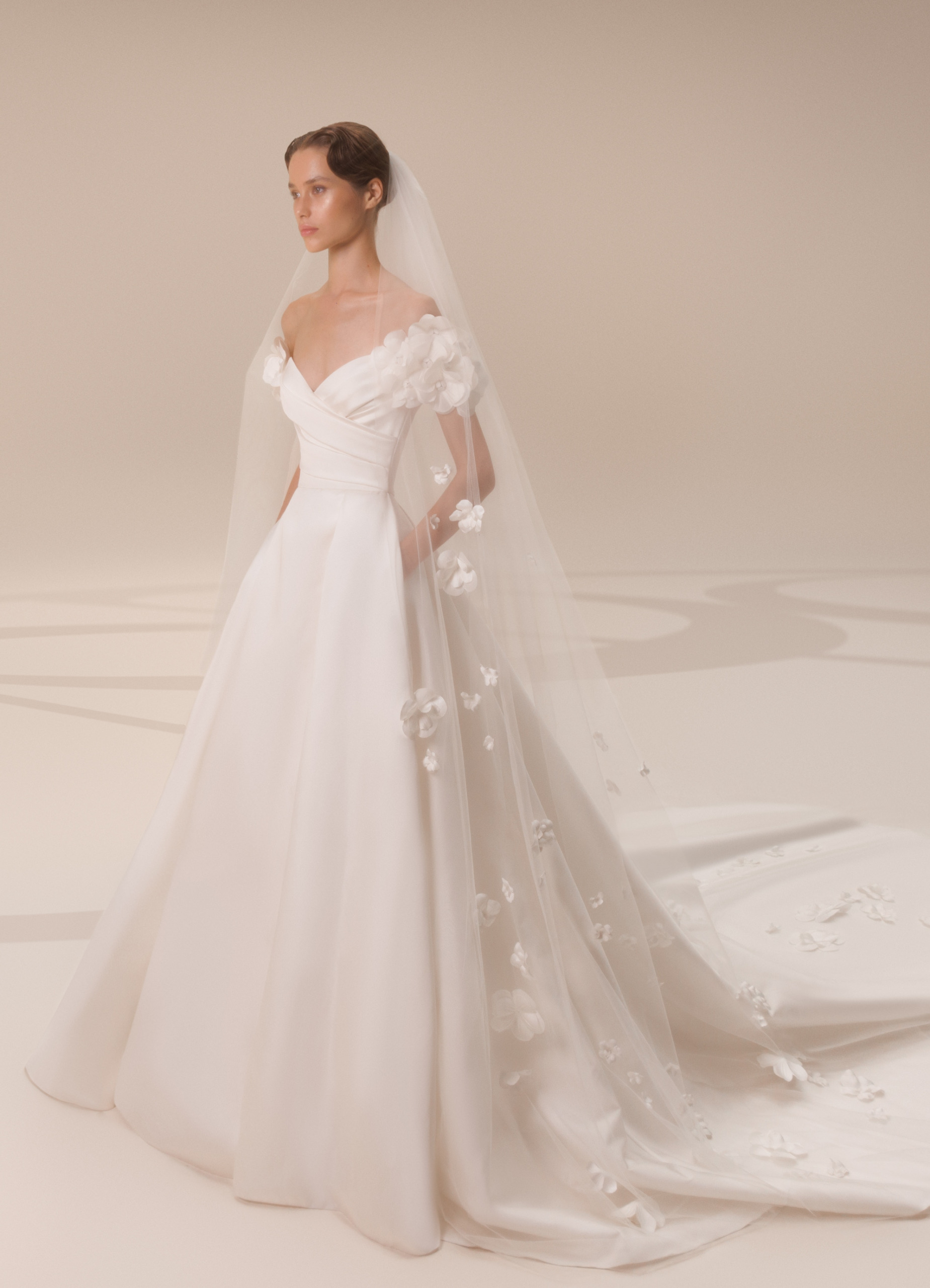 tiffanyteh looking supremely stunning in an ELIE SAAB Bridal Fall 2023  gown. Photos by @munkeat #ELIESAAB #ELIESAABBRIDAL