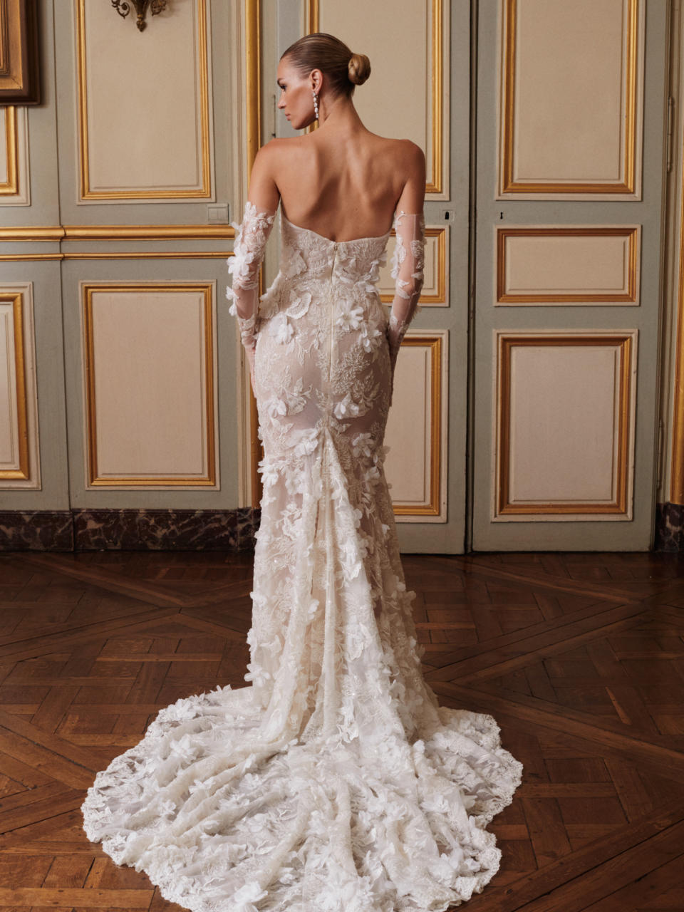 DPP_0001 Ivory Sparkle Lace A Line High Corset Back Wedding Gown –  SoloBridal
